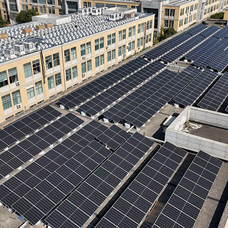 Sistema de montaje fotovoltaico en techo plano